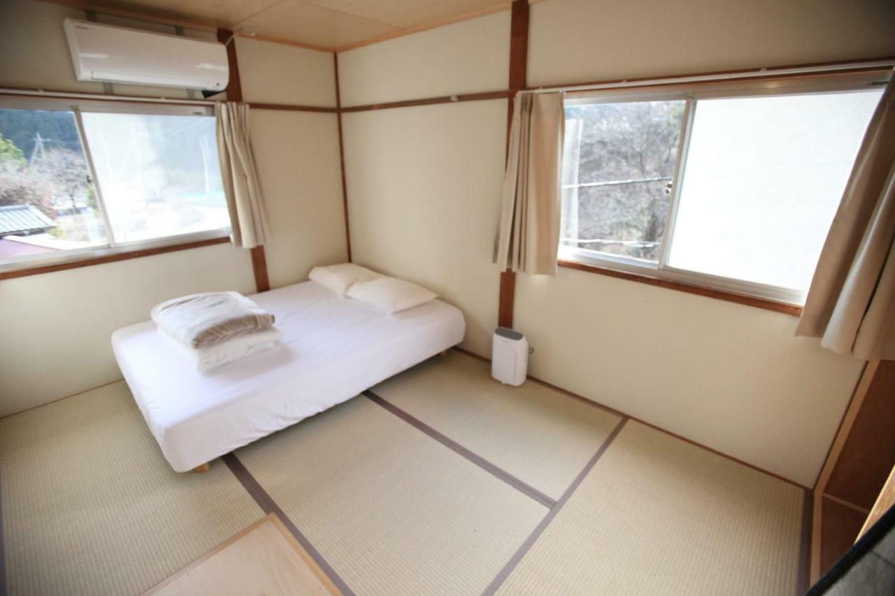 山の中の一棟貸切宿 五番地 Nambu (Yamanashi) 외부 사진